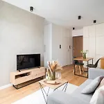 Superb Loft In Charming Praga District, 300 M To Metro & 100 M To Tram, Balcony