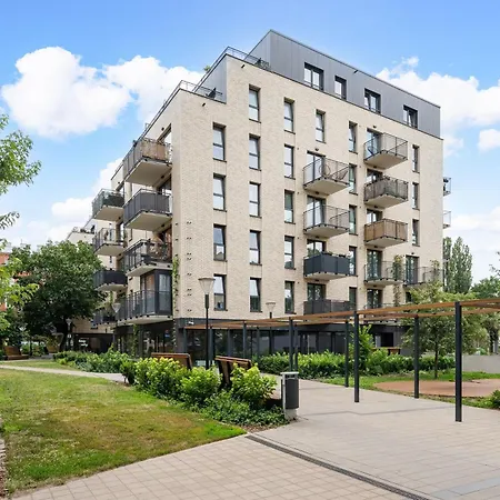 Superb Loft Studio In Charming Praga District, 300 M To Metro & 100 M To Tram, Balcony 华沙