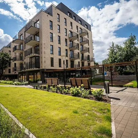 Superb Loft Studio In Charming Praga District, 300 M To Metro & 100 M To Tram, Balcony